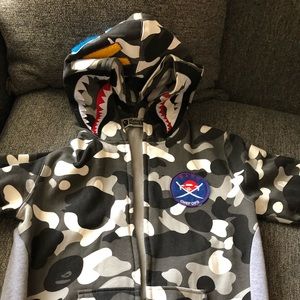 Bathing Ape 🦍 camouflage jacket, light weight